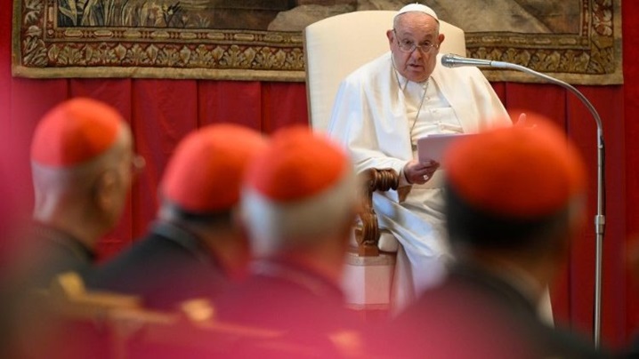 Papa Francisc, Curiei Romane: Domnul s-a născut pentru noi ca să ne binecuvânteze