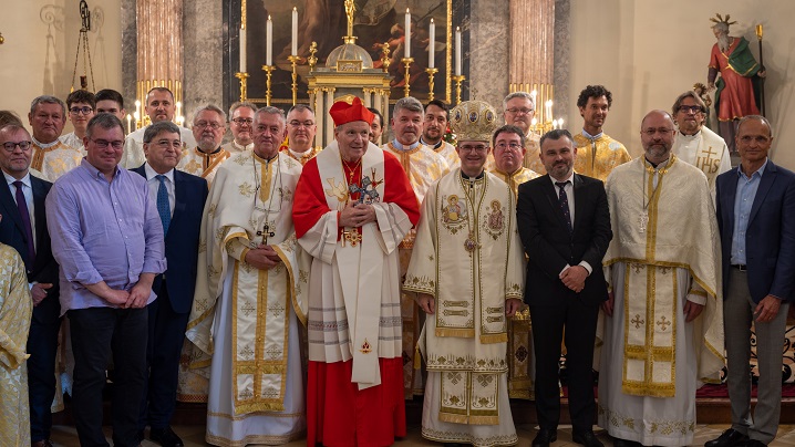 FOTO: Cardinalul Christoph Schönborn și PS Cristian, în mijlocul credincioșilor din Viena